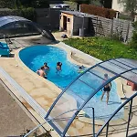 Apartment La Petite Maison Bleue Avec Grande Piscine Chauffee Et Couverte *