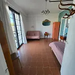 Apartment La Petite Maison Bleue Avec Grande Piscine Chauffee Et Couverte Bozouls