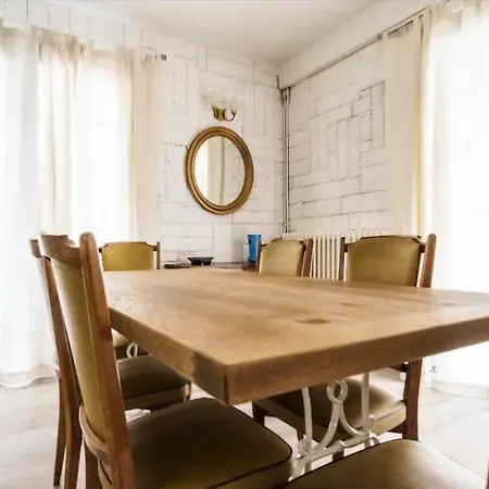 La Petite Maison Bleue Avec Grande Piscine Chauffee Et Couverte *