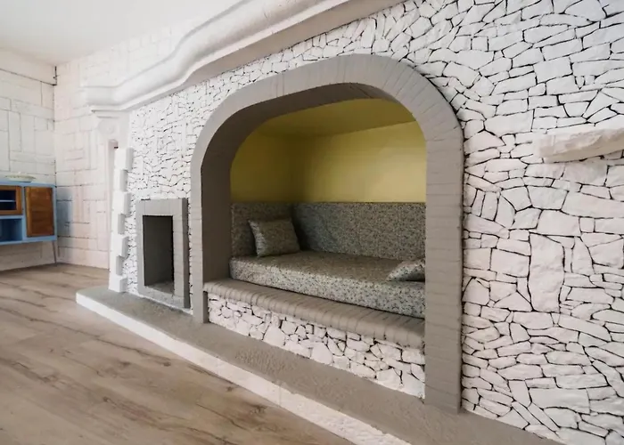 La Petite Maison Bleue Avec Grande Piscine Chauffee Et Couverte