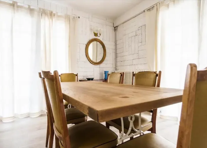 La Petite Maison Bleue Avec Grande Piscine Chauffee Et Couverte *